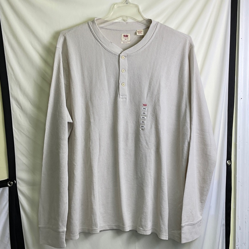 Levi's Men's off-White Long Sleeve Henley